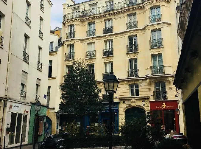 Marais *